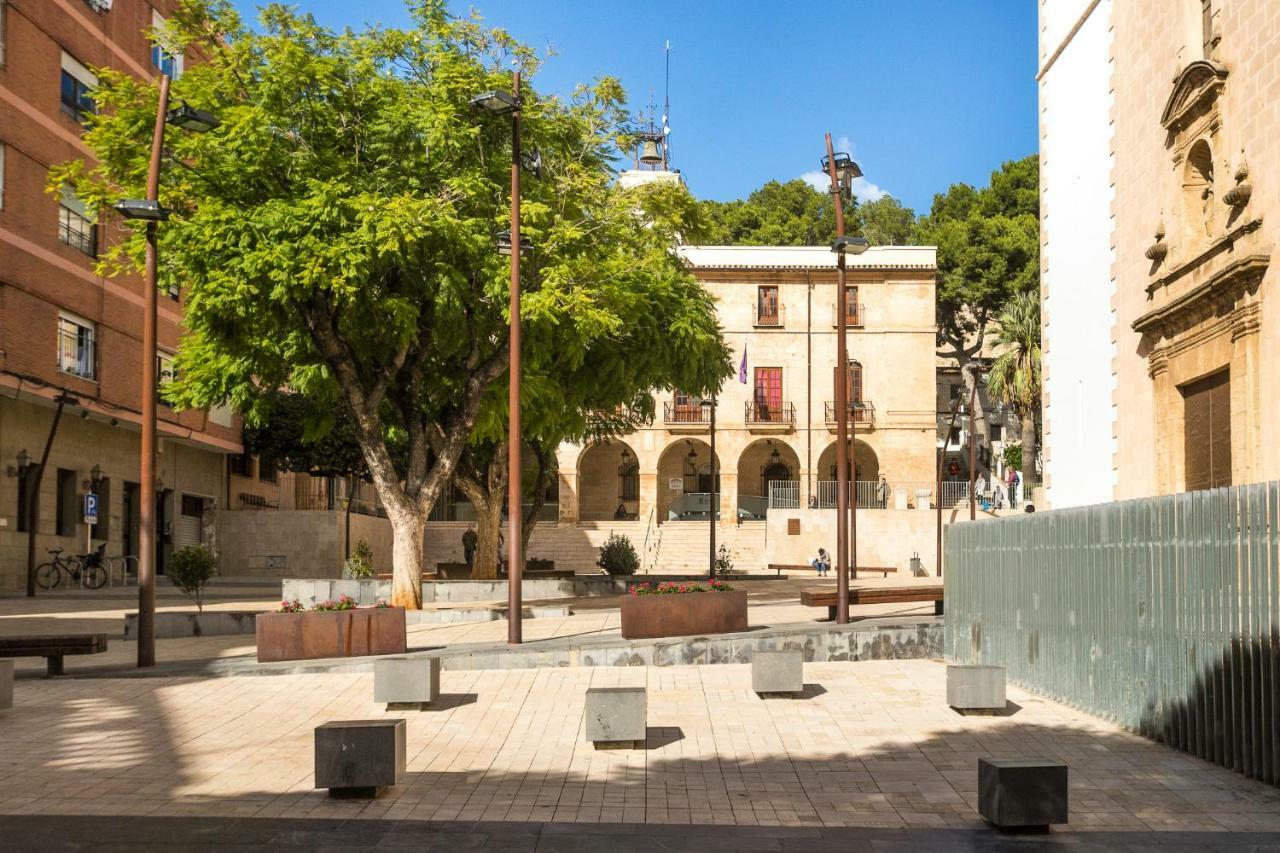 Estudios Ramon Llull Denia Exterior photo